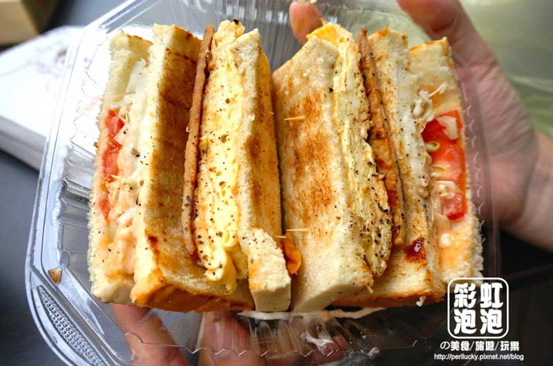 多士號碳烤土司-招牌總匯三明治